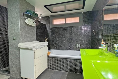Dzīvoklis pārdošanā Torrevieja, Alicante, Spānijā 4 istabas, 154 m2 Nr. 114751 - attēls 16
