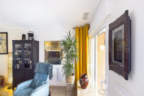 Продажа квартиры Вилламартин, Аликанте, Испания 2 спальни, 96м2 №114788 - фото 16