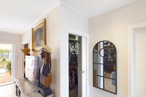 Продажа квартиры Вилламартин, Аликанте, Испания 2 спальни, 96м2 №114788 - фото 13