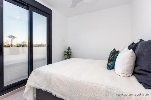 Villa for sale Pilar de la Horadada, Alicante, Spain 3 bedrooms, 111 sq.m. No. 108416 - photo 13