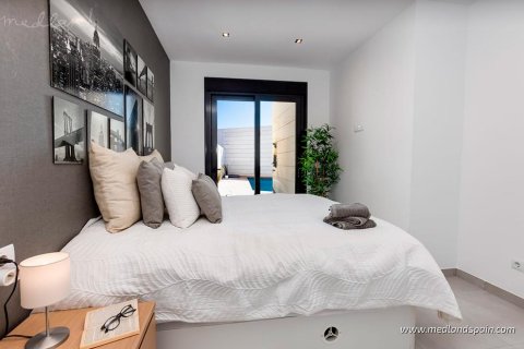 Villa for sale Pilar de la Horadada, Alicante, Spain 3 bedrooms, 111 sq.m. No. 108416 - photo 8