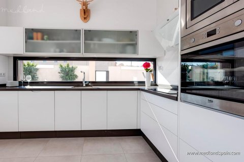 Villa for sale Pilar de la Horadada, Alicante, Spain 3 bedrooms, 111 sq.m. No. 108416 - photo 6