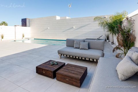 Villa for sale Pilar de la Horadada, Alicante, Spain 3 bedrooms, 111 sq.m. No. 108416 - photo 14