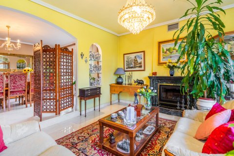 Villa for sale Pozuelo de Alarcon, Madrid, Spain 7 bedrooms, 840 sq.m. No. 107482 - photo 8