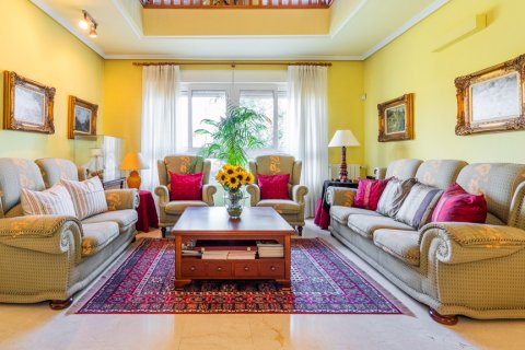 Villa for sale Pozuelo de Alarcon, Madrid, Spain 7 bedrooms, 840 sq.m. No. 107482 - photo 4