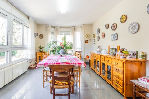 Villa for sale Pozuelo de Alarcon, Madrid, Spain 7 bedrooms, 840 sq.m. No. 107482 - photo 17