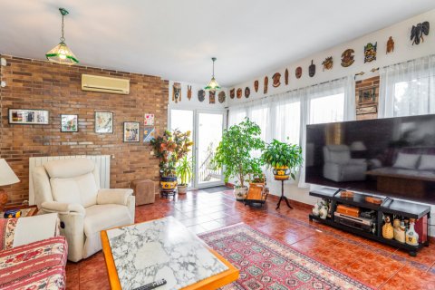 Villa for sale Pozuelo de Alarcon, Madrid, Spain 7 bedrooms, 840 sq.m. No. 107482 - photo 15