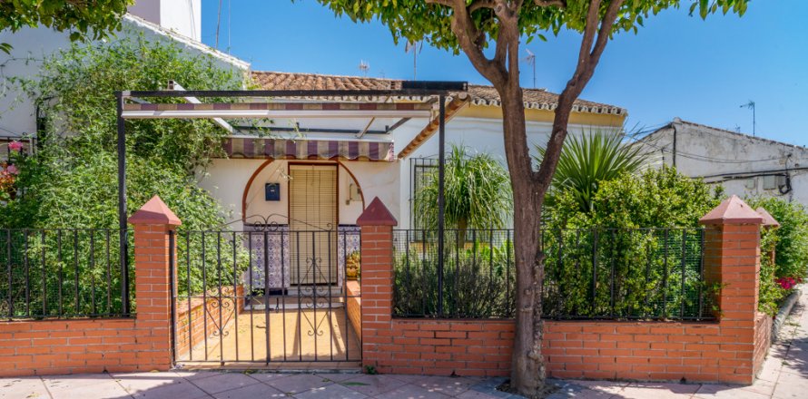 House Estepona, Malaga, Espagne 4 chambres, 232 m2 No. 107481