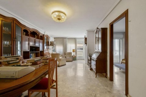 Apartment for sale Torrevieja, Alicante, Spain 4 bedrooms, 152 sq.m. No. 94071 - photo 3