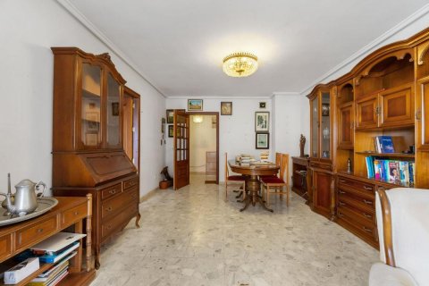 Apartment for sale Torrevieja, Alicante, Spain 4 bedrooms, 152 sq.m. No. 94071 - photo 4