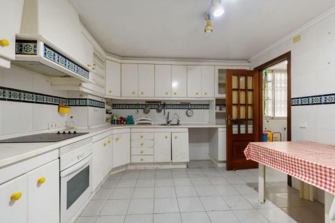 Apartment for sale Torrevieja, Alicante, Spain 4 bedrooms, 152 sq.m. No. 94071 - photo 8
