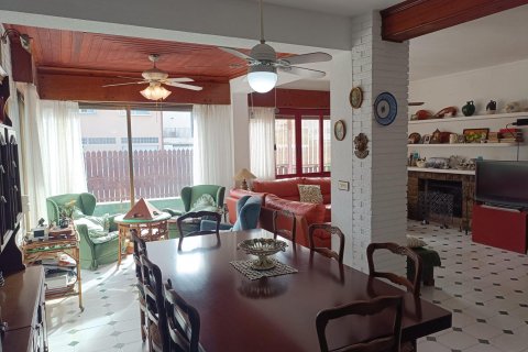 Villa for sale Dehesa De Campoamor, Alicante, Spain 4 bedrooms, 260 sq.m. No. 115258 - photo 3