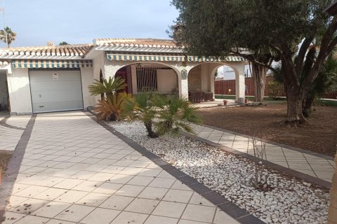 Villa for sale Dehesa De Campoamor, Alicante, Spain 4 bedrooms, 260 sq.m. No. 115258 - photo 1