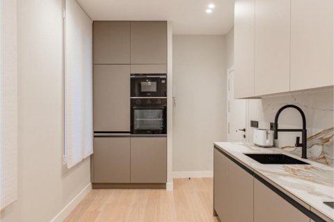 Apartament Madrid, Hiszpania 3 sypialnie, 89 mkw. nr 90102 – zdjęcie 9