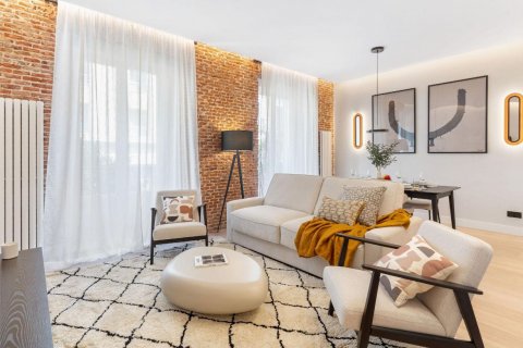 Apartment for sale Madrid, Spain 3 bedrooms, 125 sq.m. No. 90103 - photo 4