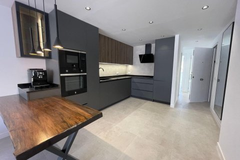 Продажа квартиры в Пилар де ла Орадада, Аликанте, Испания 3 спальни, 141.33м2 №117003 - фото 4