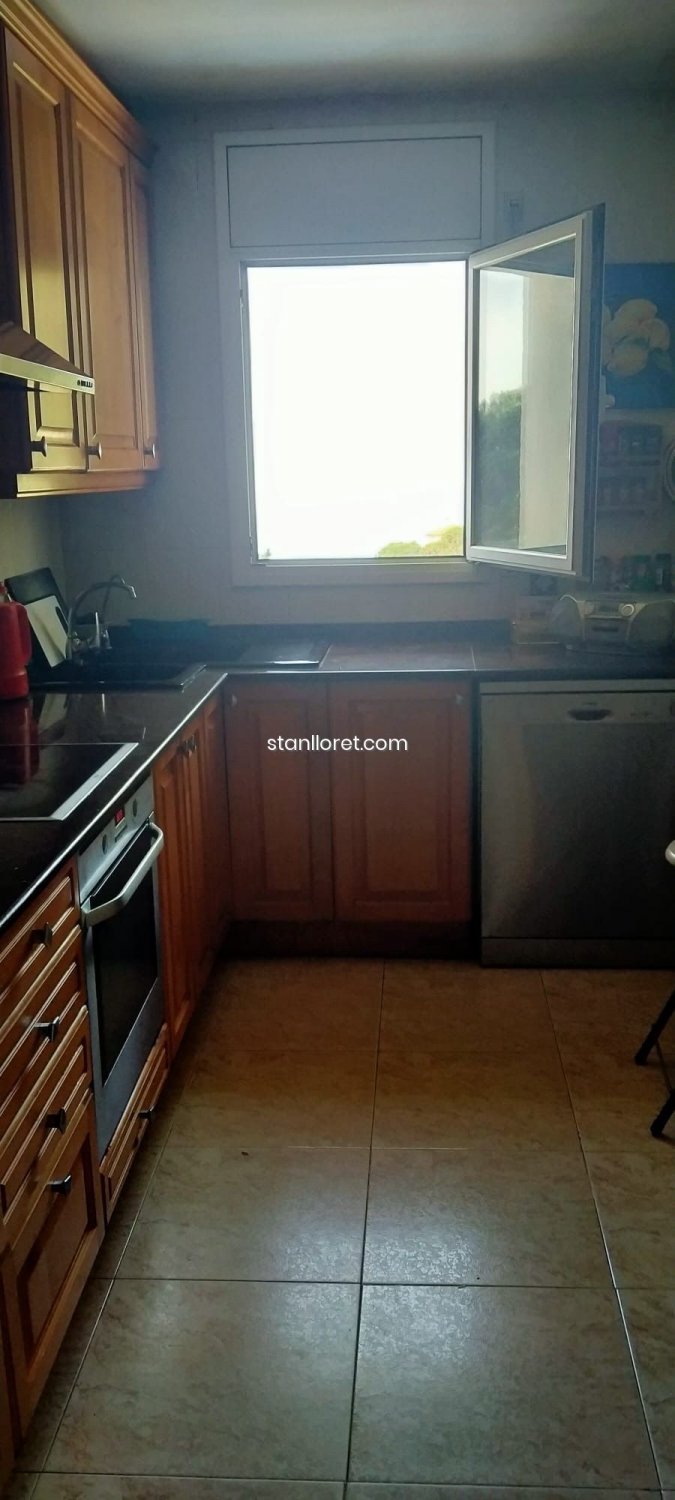 Villa in Lloret de Mar, Girona, Spain 3 bedrooms, 335 sq.m. No. 104060