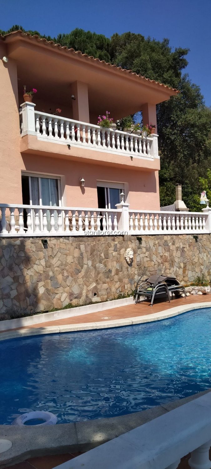 Villa in Lloret de Mar, Girona, Spain 3 bedrooms, 335 sq.m. No. 104060