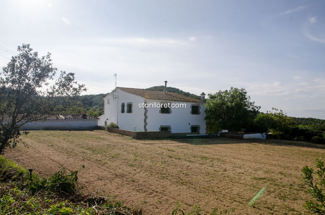 Māja Blanes, Girona, Spānijā 7 istabas, 400 m2 Nr. 104062