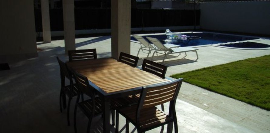House S'Agaro, Girona, Spain 5 bedrooms, 326 sq.m. No. 22446