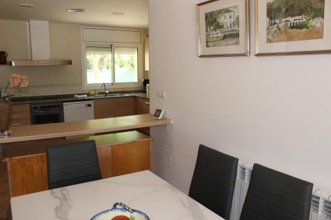 Продажа дома Л'Аметлья-де-Мар, Таррагона, Испания 4 спальни, 205м2 №21596 - фото 5
