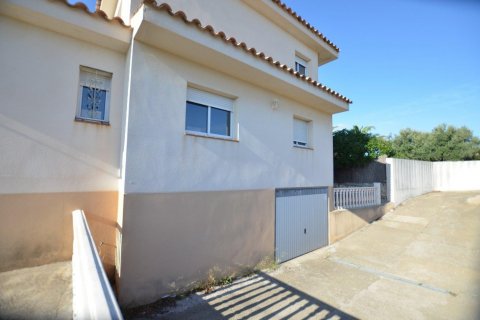 Продажа дома Л'Аметлья-де-Мар, Таррагона, Испания 4 спальни, 290м2 №21575 - фото 27