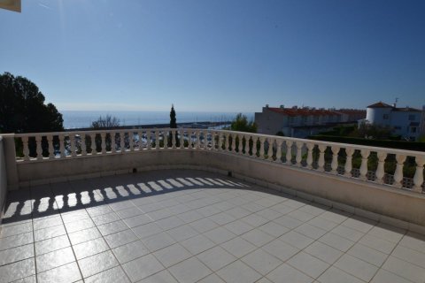 Продажа дома Л'Аметлья-де-Мар, Таррагона, Испания 4 спальни, 290м2 №21575 - фото 25