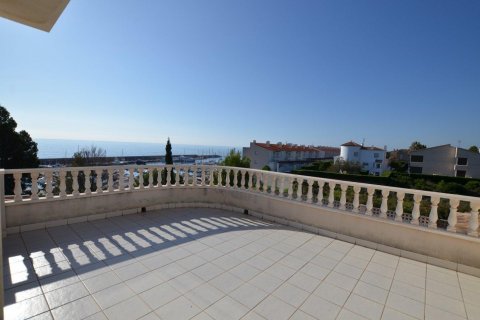 Продажа дома Л'Аметлья-де-Мар, Таррагона, Испания 4 спальни, 290м2 №21575 - фото 10