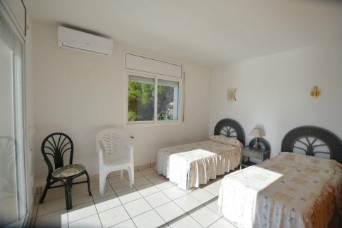 Продажа дома Л'Аметлья-де-Мар, Таррагона, Испания 4 спальни, 290м2 №21575 - фото 13