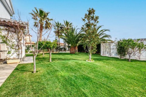 House for sale Cambrils, Tarragona, Spain 4 bedrooms, 357 sq.m. No. 22948 - photo 12