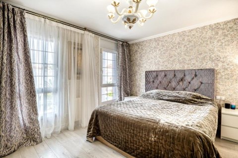 House for sale Cambrils, Tarragona, Spain 4 bedrooms, 357 sq.m. No. 22948 - photo 6