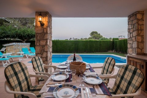 Talo myytävänä L'Ametlla de Mar, Tarragona, Espanja, 4 makuuhuonetta, 293 m2 No. 21577 - kuva 2