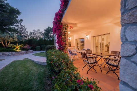 Talo myytävänä L'Ametlla de Mar, Tarragona, Espanja, 4 makuuhuonetta, 293 m2 No. 21577 - kuva 6