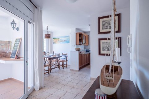 Talo myytävänä L'Ametlla de Mar, Tarragona, Espanja, 4 makuuhuonetta, 293 m2 No. 21577 - kuva 14