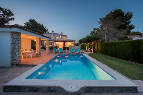Talo myytävänä L'Ametlla de Mar, Tarragona, Espanja, 4 makuuhuonetta, 293 m2 No. 21577 - kuva 4