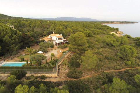 House à vendre L'Ametlla de Mar, Tarragona, Espagne, 4 chambres, 236 m2 No. 21571 - photo 13