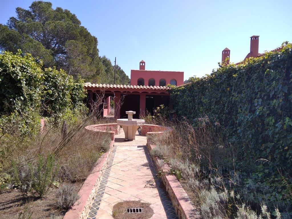 Hus i L'Ametlla de Mar, Tarragona, Spanien 9 sovrum, 908 kvm. Nr. 21579