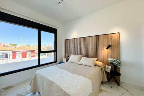 Radhus till salu Los Montesinos, Alicante, Spanien 3 sovrum, 99 kvm. Nr. 98527 - foto 9