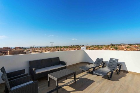Radhus till salu Los Montesinos, Alicante, Spanien 3 sovrum, 99 kvm. Nr. 98527 - foto 19