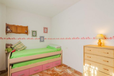Продажа квартиры Салоу, Таррагона, Испания 4 спальни, 100м2 №21818 - фото 11