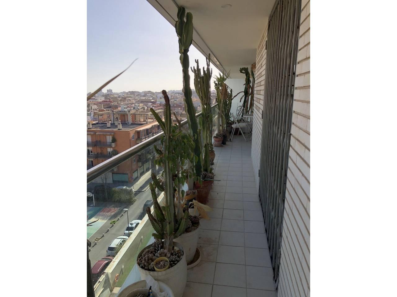 Lägenhet i Reus, Tarragona, Spanien 3 sovrum, 150 kvm. Nr. 21824