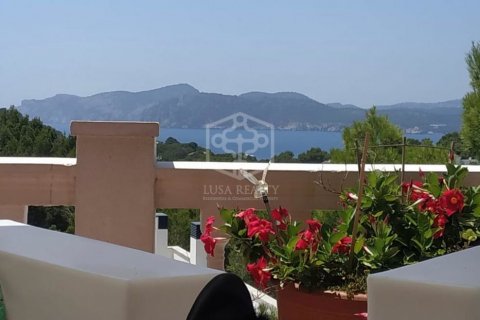 Villa en venta Santa Ponsa, Mallorca, España 4 dormitorios, 317 m2 No. 111129 - foto 1