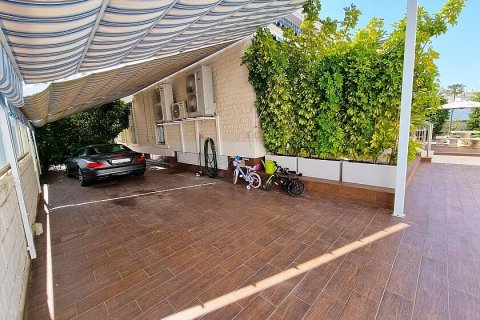 Villa till salu La Mata, Alicante, Spanien 5 sovrum, 438 kvm. Nr. 111135 - foto 22