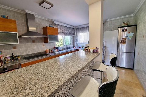 Villa till salu La Mata, Alicante, Spanien 5 sovrum, 438 kvm. Nr. 111135 - foto 12