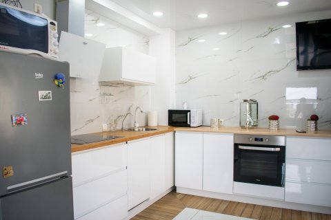 Apartment for sale Torrevieja, Alicante, Spain 3 bedrooms, 81 sq.m. No. 118898 - photo 13