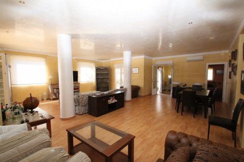 Villa pārdošanā Cabo Roig, Alicante, Spānijā 5 istabas, 440 m2 Nr. 113910 - attēls 7