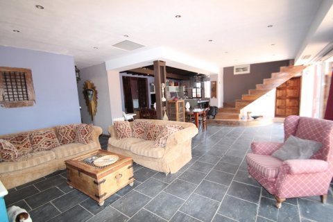 Finca myytävänä Torremendo, Alicante, Espanja, 4 makuuhuonetta, 350 m2 No. 113909 - kuva 6