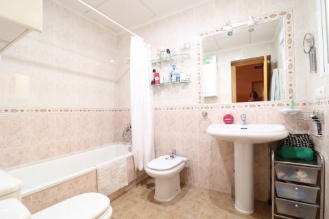 Villa à vendre Punta Prima, Alicante, Espagne, 4 chambres, 220 m2 No. 113911 - photo 16