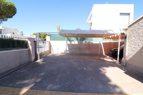 Villa à vendre Punta Prima, Alicante, Espagne, 4 chambres, 220 m2 No. 113911 - photo 23