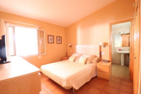 Villa à vendre Punta Prima, Alicante, Espagne, 4 chambres, 220 m2 No. 113911 - photo 11